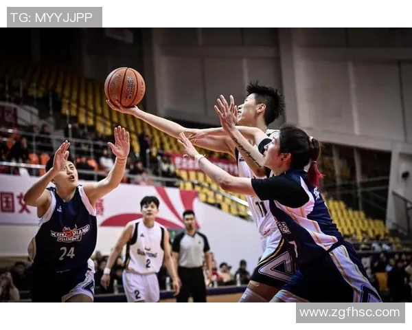 府谷篮球明星的崛起与奋斗历程探秘，展现青春热血与梦想追逐的精彩瞬间